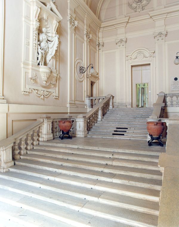 Palazzo del Merenda: lo scalone (foto G. Liverani, Forlì)